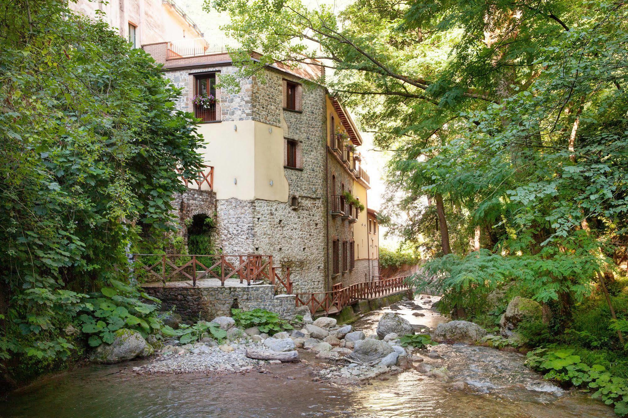Dimora Storica Hotel Maccarunera Campagna Exteriör bild
